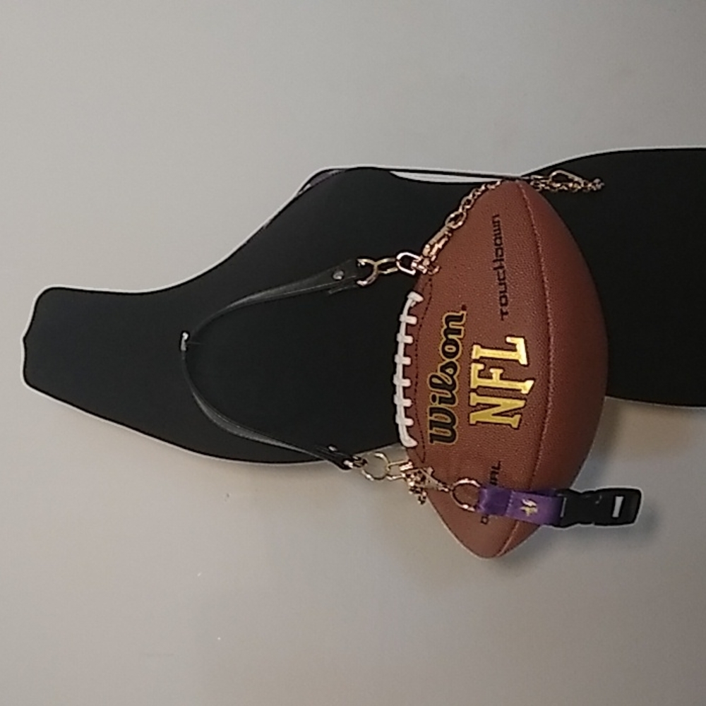 HANDMADE Football Purse (MINNESOTA VIKINGS) ๐ - Picture 3 of 17